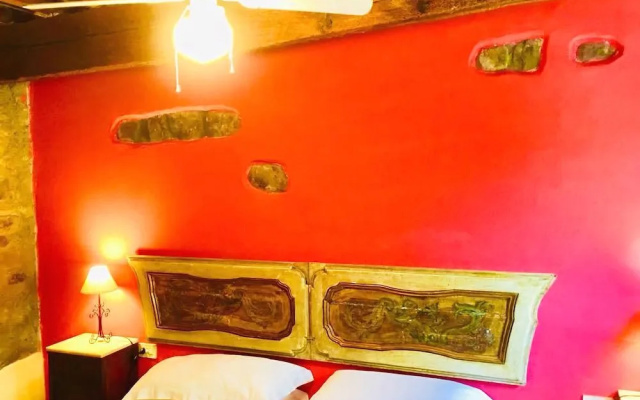 Le Case Rosse