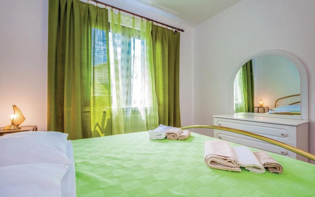 Beautiful Home in Dramalj With Wifi and 4 Bedrooms