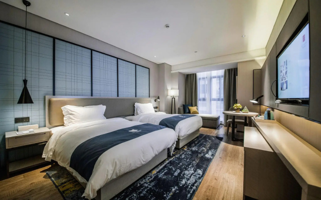 Echarm Hotel Yingshang Wuzhou Wanhui Square