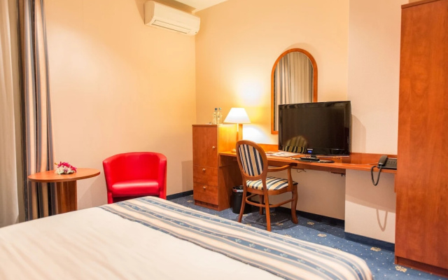 Hotel Gwarna