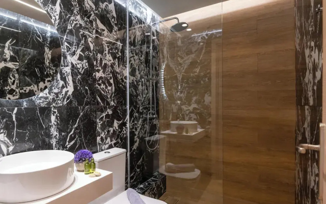John Mary Suites