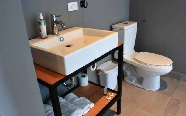 AR Luxury Suites
