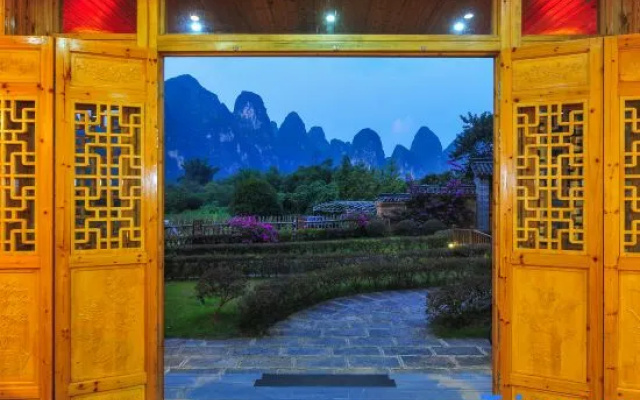 Yangshuo Xining Ge Inn (Yulong River National Tourist Resort)
