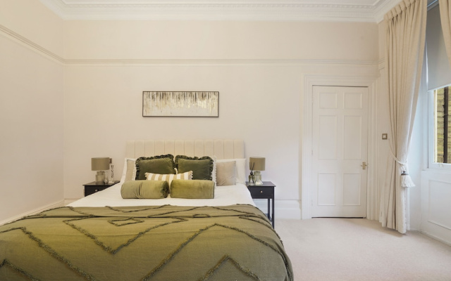 Hertford Flat 8