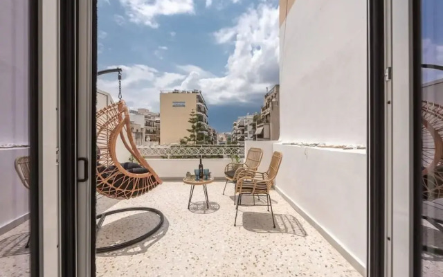 The Urban Loft 2 - Athens Unique Oasis