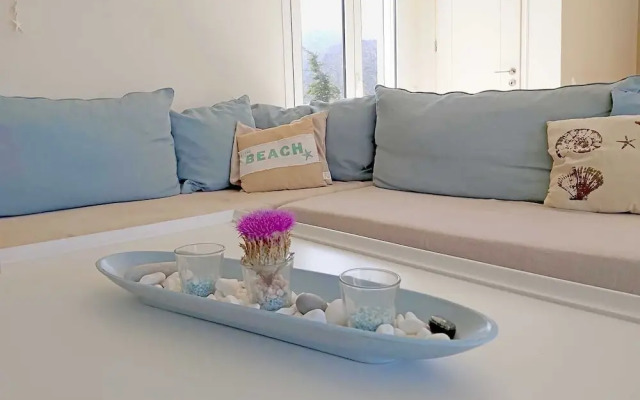 Villa Armonia, Everything Is In Harmony