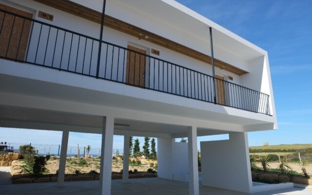 Aktion Ericeira Surf Hostel вид на фасад