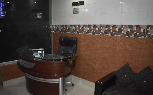 Hotel Basera