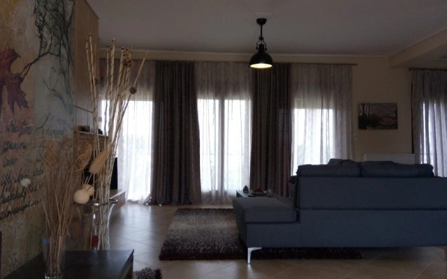 Luxury Villa Thea