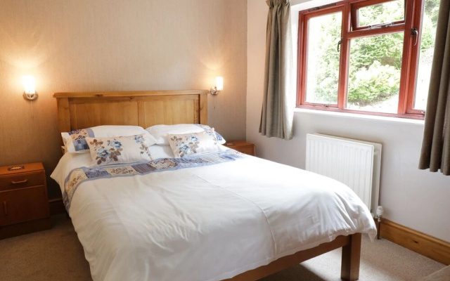 Bro Awelon Cottage