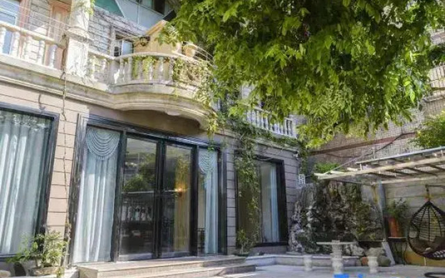 Xiaoshu Wushe Boutique Hostel