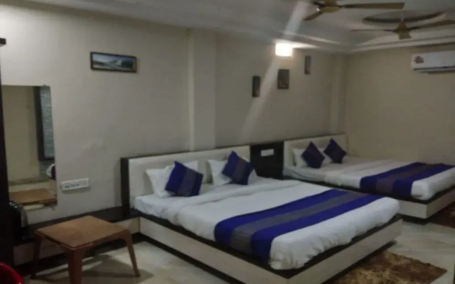Hotel Raj Palace
