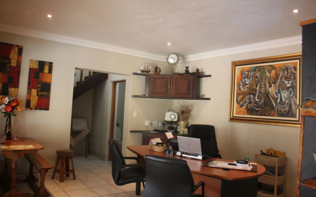 Wild Dog Guest Lodge