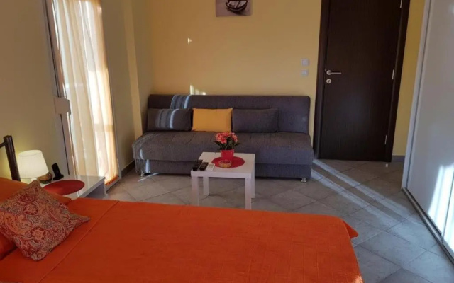 Trapeza Apartment and Studio