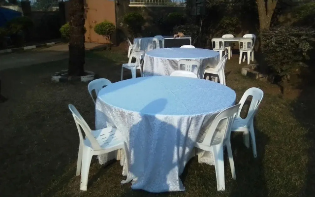Rockside guest House