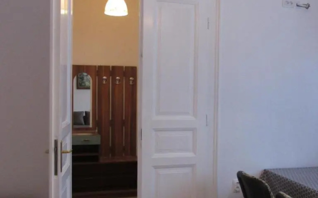 Lizy apartman