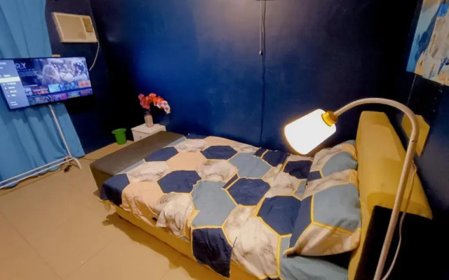 Mamby Gray's Place Balcony, Karaoke ,Wifi,Netflix &Kitchen