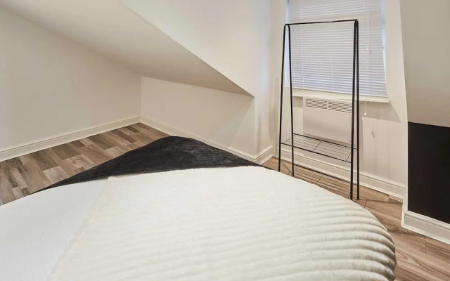 Host Stay Trafalgar Road