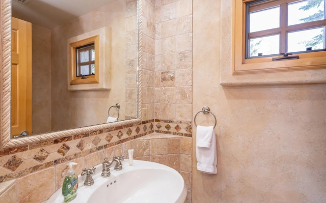 Aspen Ridge 6 3 Bedroom Townhouse by Alpine Lodging Telluride