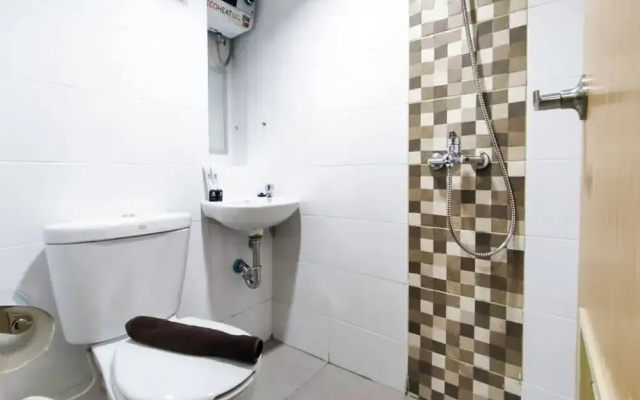 Good Choice And Homey Studio At The Alton Apartment