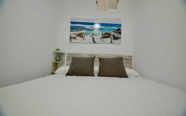 52 Luxury Pool - AC/WIFI