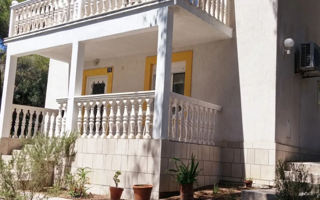 Apartments Elena