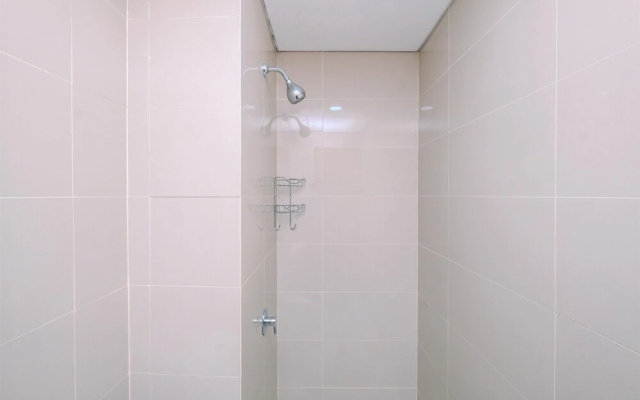 Elegant Studio Apartment At B Residence Near Aeon Mall