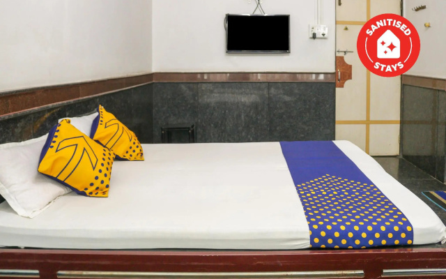 SPOT ON 66572 Hotel Gaurav