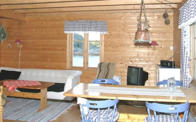 6 Person Holiday Home in Ballstad-by Traum