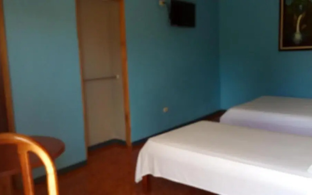 Cabinas El Tropico