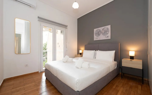 Contemporary Chic Apartment in Athens