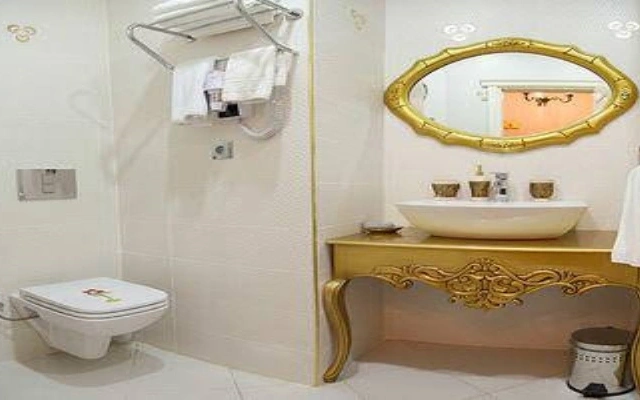 Art Suites Hotel