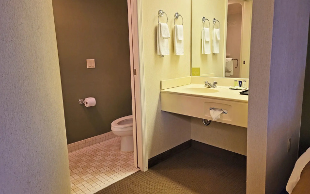 Sleep Inn & Suites Bay View Acme - Travers City