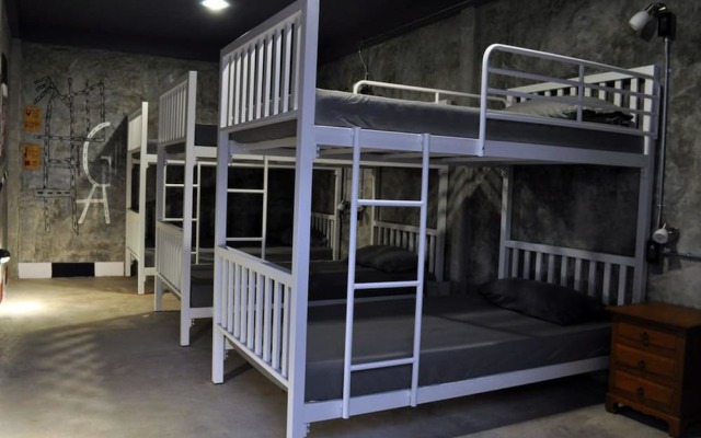 Отель The Nexchange Bangkok Hostel Таиланд, Бангкок - отзывы, цены и фото номеров - забронировать отель The Nexchange Bangkok Hostel онлайн вид на фасад