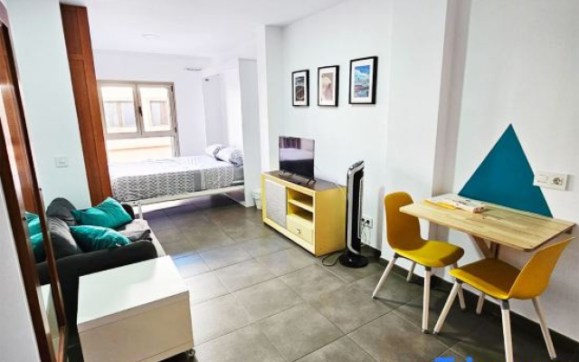 Lala Loft, Las Canteras