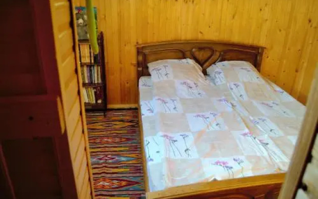 Faina House
