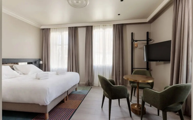 Frenchdoor Tours Corneille