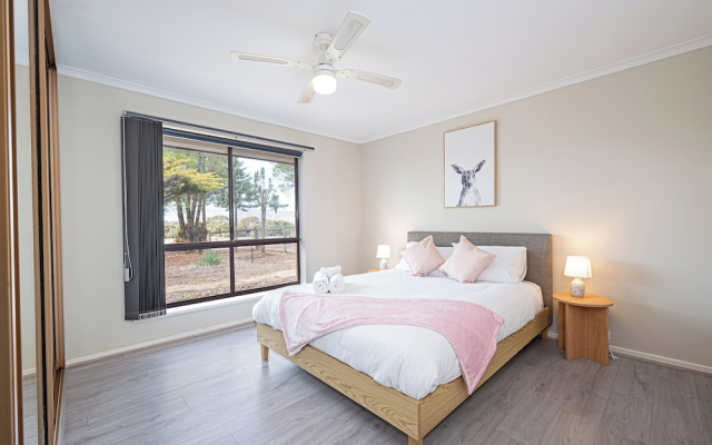 Villa Scalzi - 4-Bed Getaway