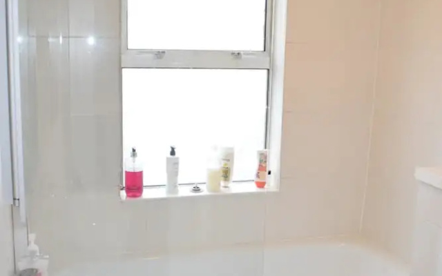 2 Bedroom Flat in Central Brixton