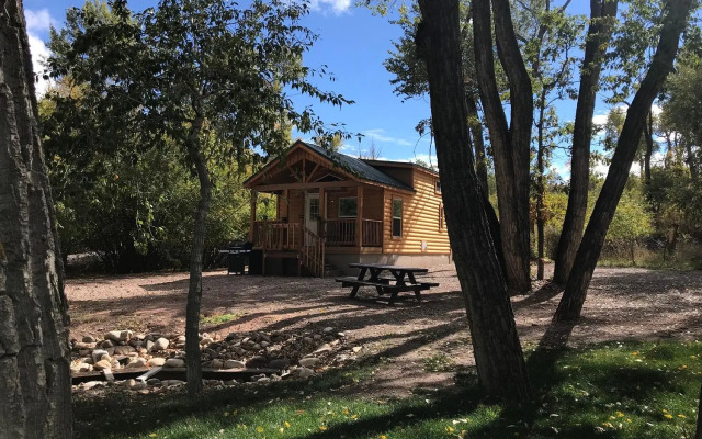 Pine Creek Cabins