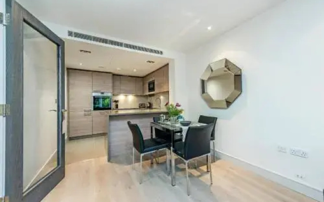 Chelsea - Executive Apartment