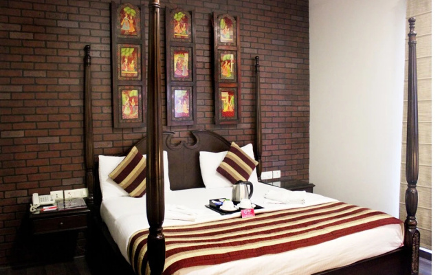 Lavish Inn