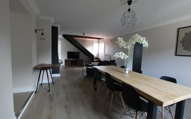 Apartement 120m with garden in a villa