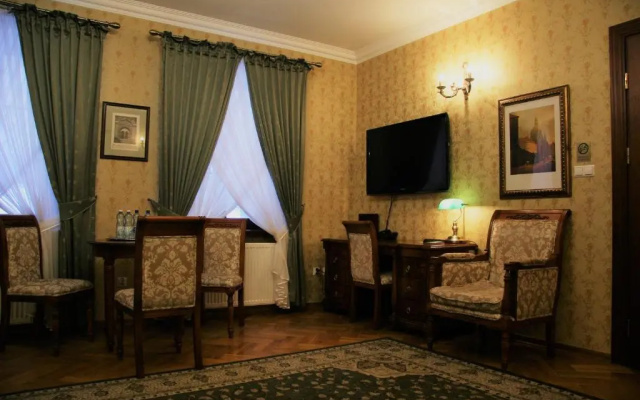 Zespół Dworski Hotel Sarmata