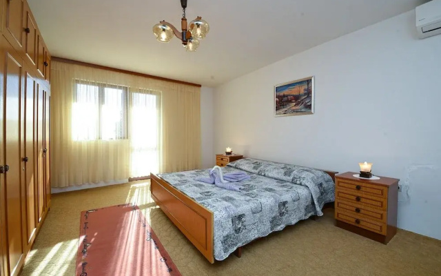 Apartment 1492