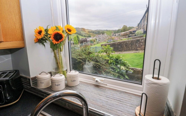 Steam View Cottage