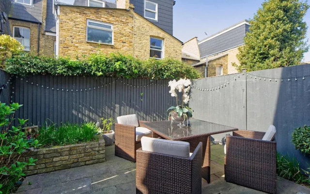 Stunning 3 bed Home With Garden - Wandsworth