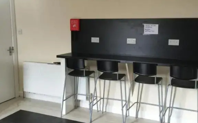Edinburgh West Side Hostel