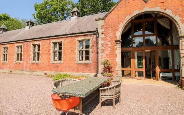 Chetwynd Lodge