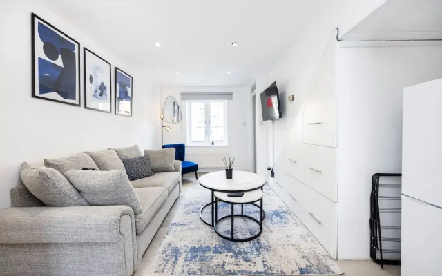 2br- Smart Tvs- Fast Wifi, Free Parking & Sofa Bed